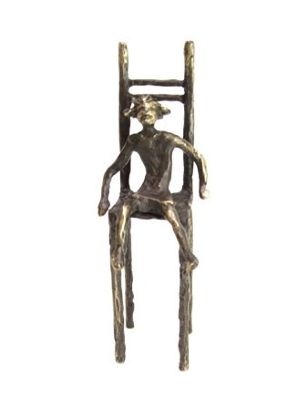 WMA584 Meisje op stoel 20cm 